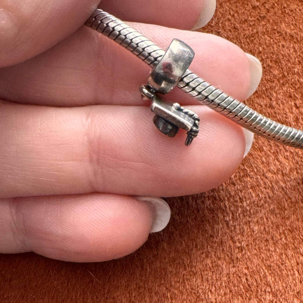 PANDORA Authentic Sterling Silver Graduation Cap Charm - Picture 4 of 5